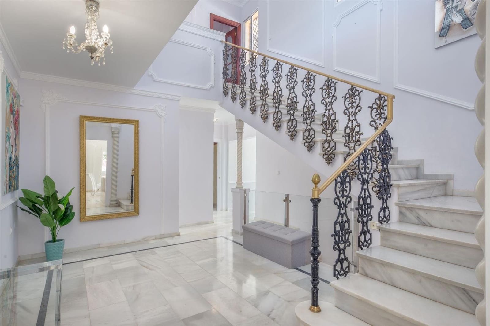 10 bedroom Villa for sale in Marbella with pool garage - € 1,880,000 (Ref: 8313694)