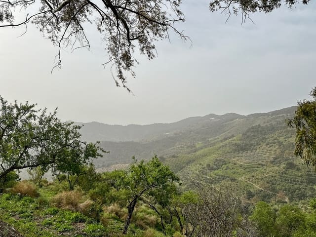 8 soveværelse Finca/Landehus til salg i Málaga by med swimmingpool garage - € 1.591.000 (Ref: 8319168)