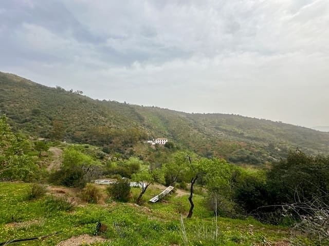 8 soveværelse Finca/Landehus til salg i Málaga by med swimmingpool garage - € 1.591.000 (Ref: 8319168)