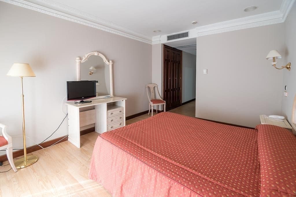 80 Zimmer Hotel zu verkaufen in Fuentes de Bejar mit Pool - 3.600.000 € (Ref: 8359682)