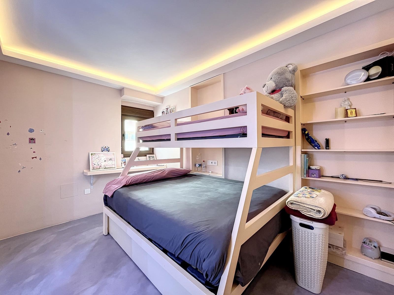3 chambre Penthouse à vendre à La Duquesa / Puerto de la Duquesa avec garage - 695 000 € (Ref: 8359684)