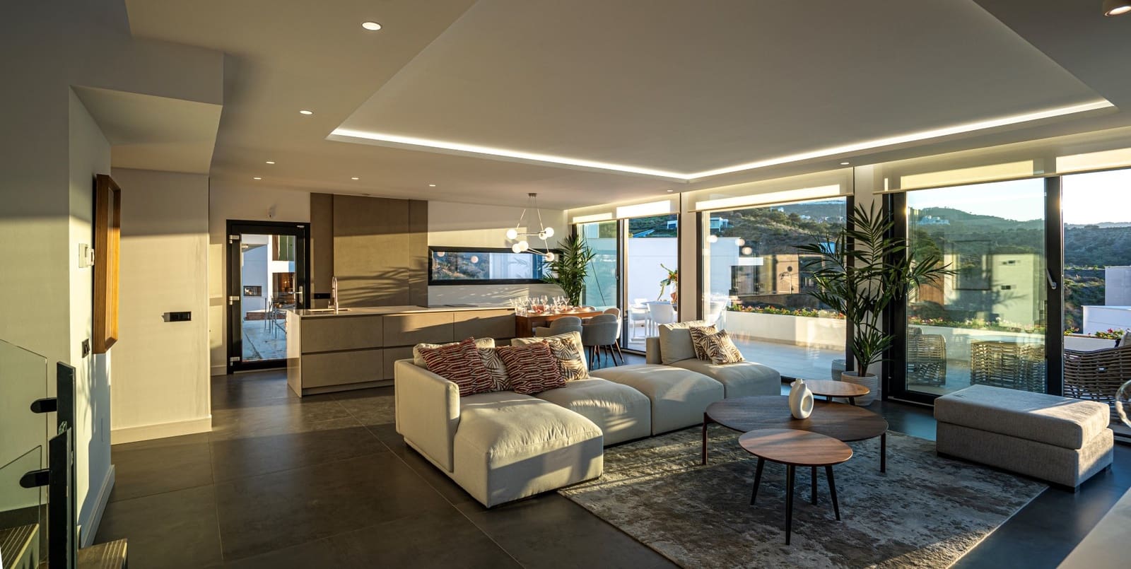 4 Zimmer Villa zu verkaufen in Mijas Costa mit Pool Garage - 1.150.000 € (Ref: 8371071)