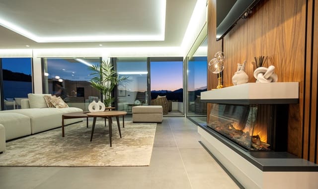 4 soverom Villa til salgs i Mijas Costa, Mijas med svømmebasseng garasje - € 1 150 000 (Ref: 8371071)