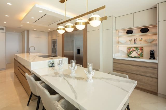 6 soverom Leilighet til salgs i Marbella med svømmebasseng garasje - € 19 900 000 (Ref: 8389220)
