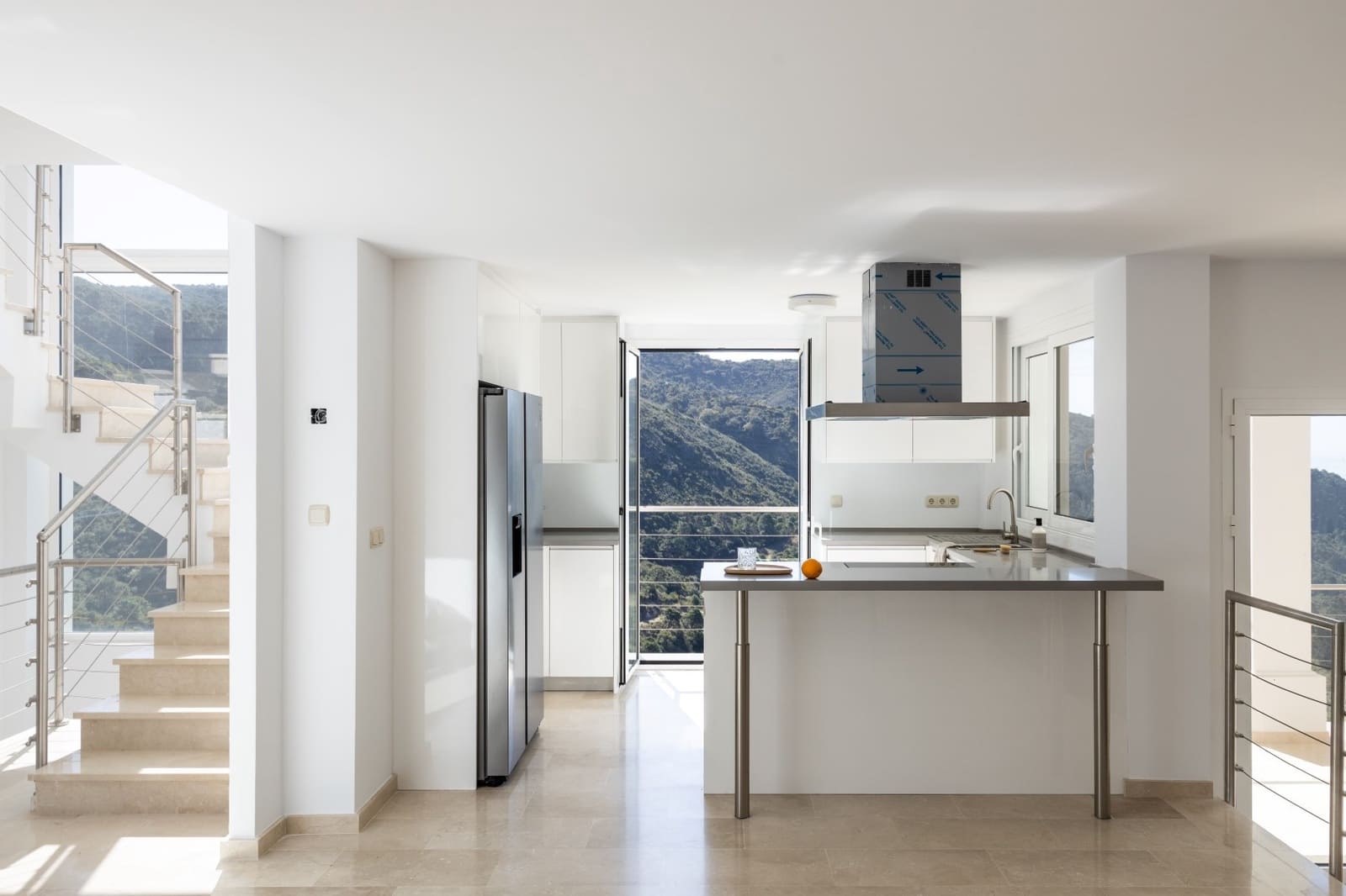 5 slaapkamer Villa te koop in Benahavis met zwembad garage - € 1.999.000 (Ref: 8392695)