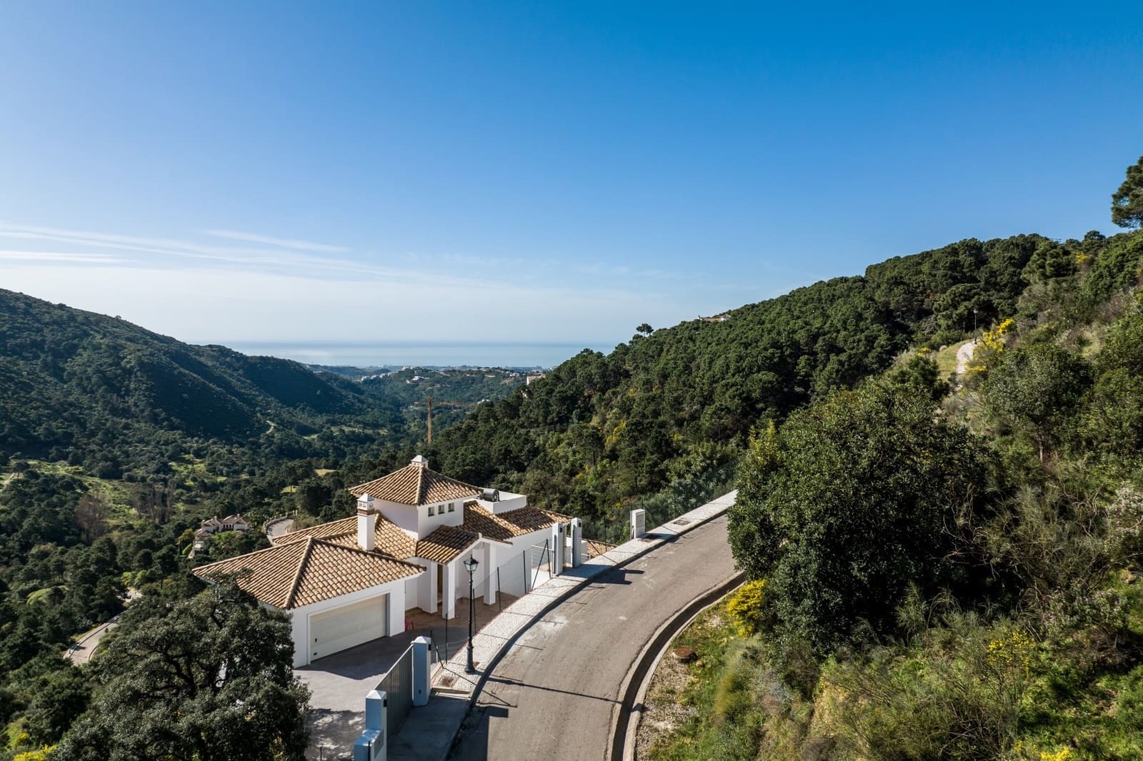 5 slaapkamer Villa te koop in Benahavis met zwembad garage - € 1.999.000 (Ref: 8392695)