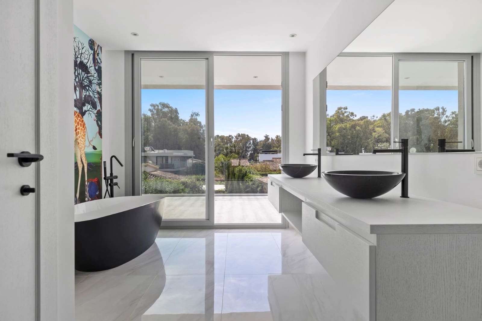 Chalet de 5 habitaciones en San Pedro de Alcantara en venta con piscina garaje - 2.950.000 € (Ref: 8437085)