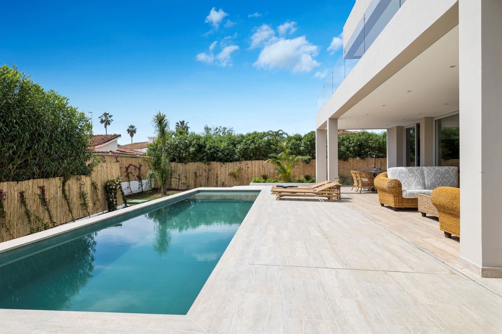 Chalet de 5 habitaciones en San Pedro de Alcantara en venta con piscina garaje - 2.950.000 € (Ref: 8437085)