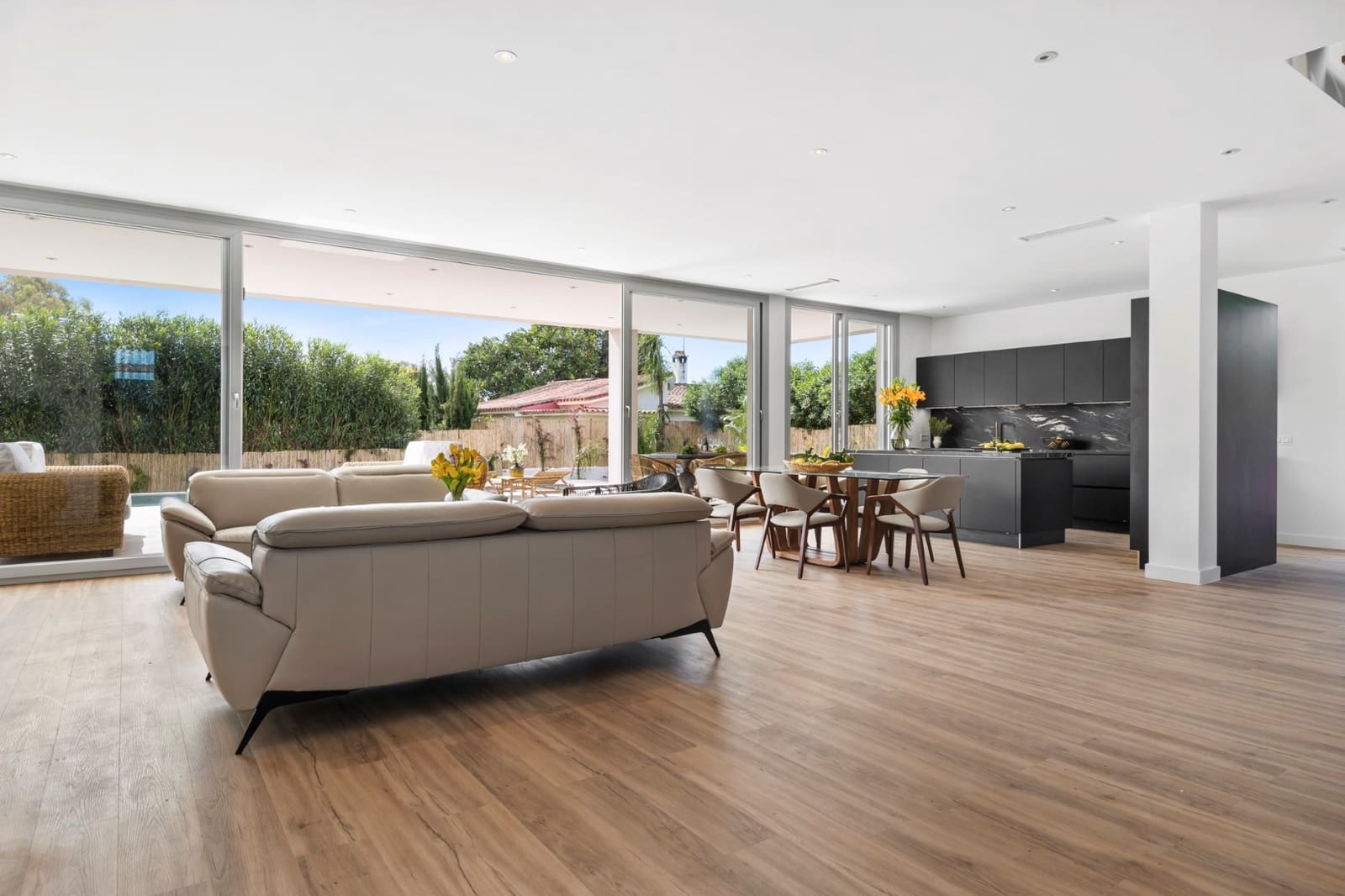 Chalet de 5 habitaciones en San Pedro de Alcantara en venta con piscina garaje - 2.950.000 € (Ref: 8437085)