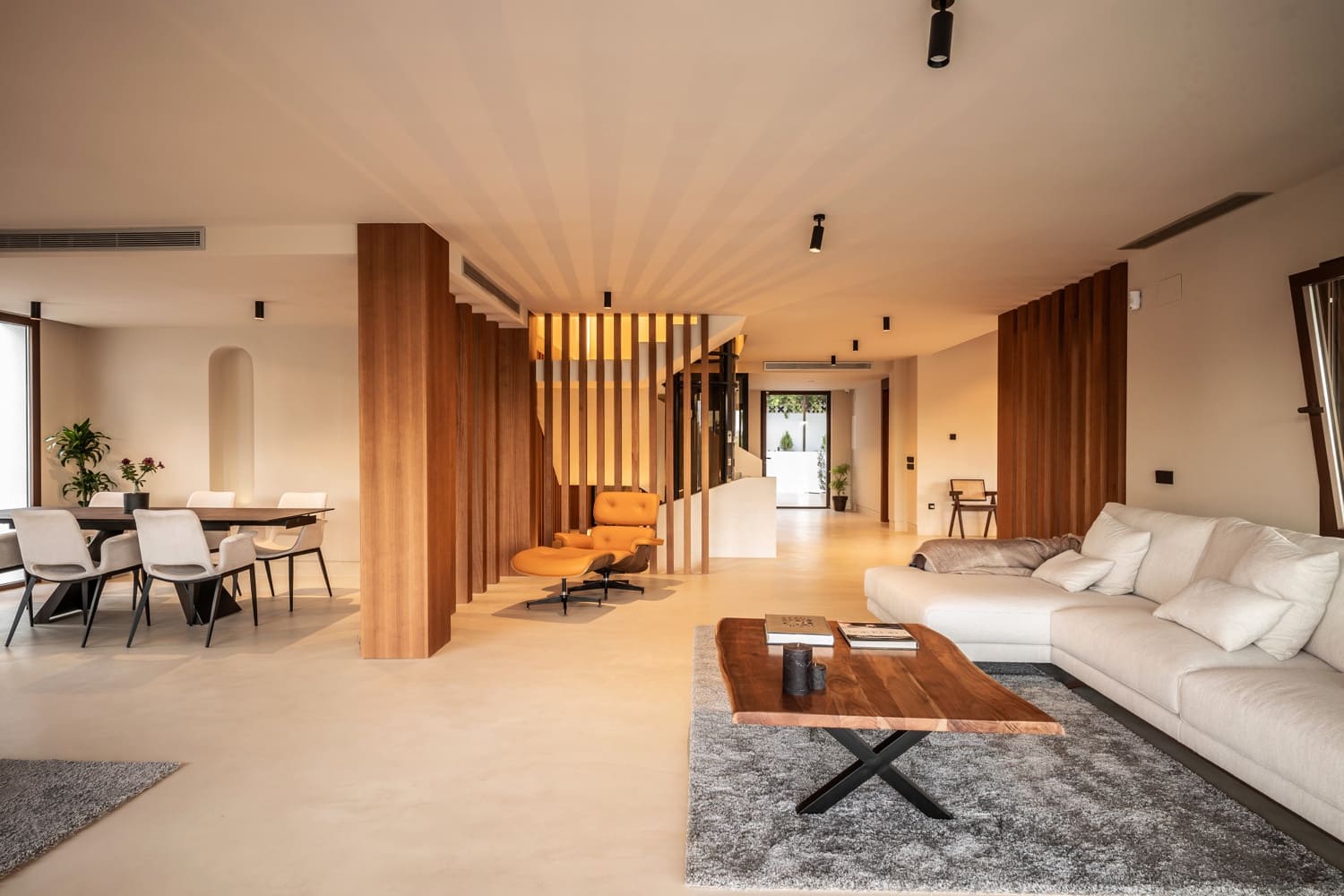5 bedroom Villa for sale in Marbella with pool garage - € 4,995,000 (Ref: 8442578)