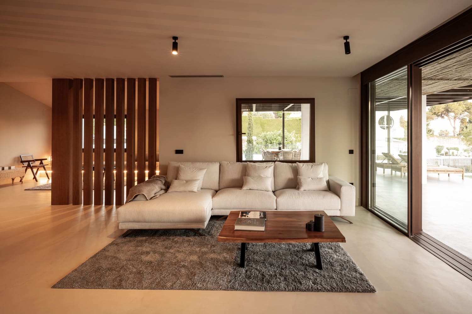 5 bedroom Villa for sale in Marbella with pool garage - € 4,995,000 (Ref: 8442578)