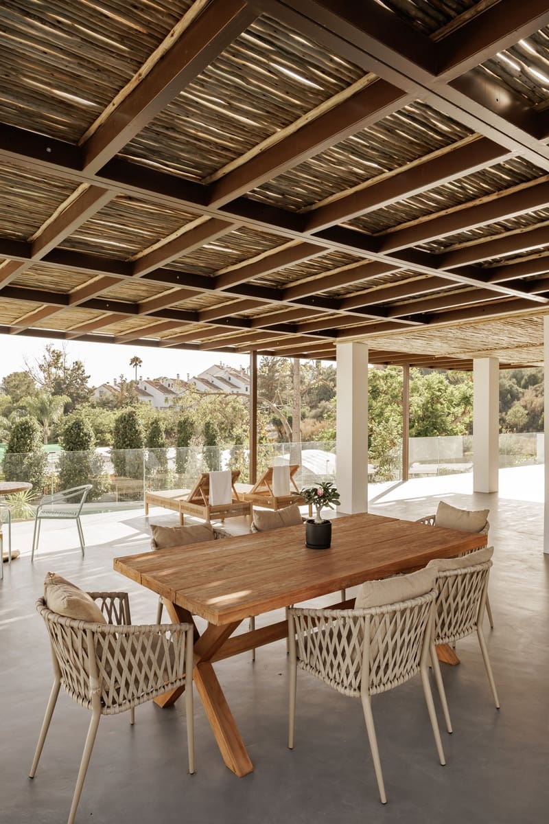 5 bedroom Villa for sale in Marbella with pool garage - € 4,995,000 (Ref: 8442578)
