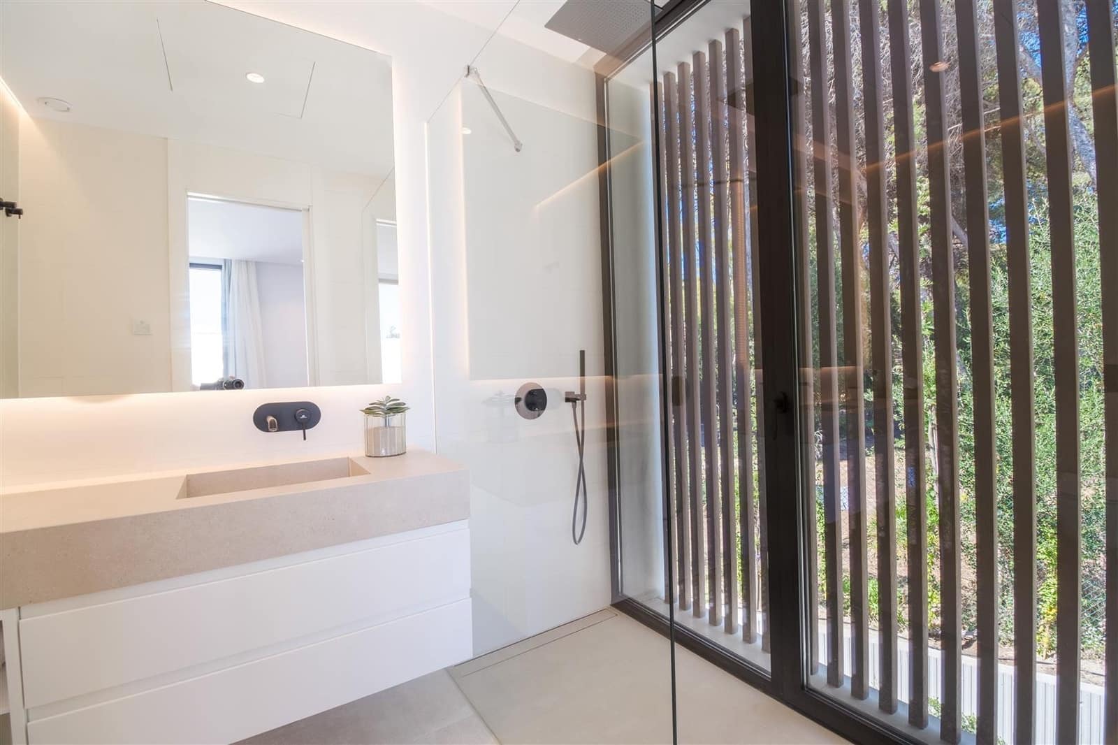 4 makuuhuone Huvila myytävänä paikassa Marbella mukana uima-altaan 
autotalli - 4 750 000 € (Ref: 8450138)