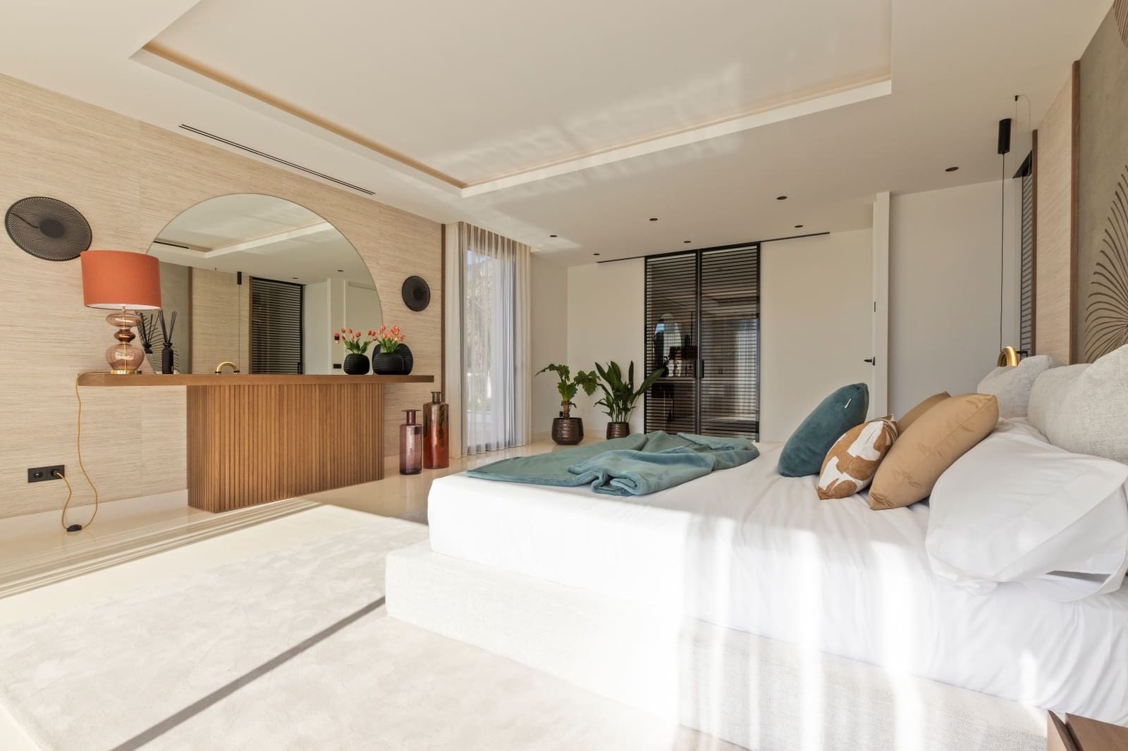 7 slaapkamer Villa te koop in Marbella met zwembad garage - € 11.880.000 (Ref: 8452092)