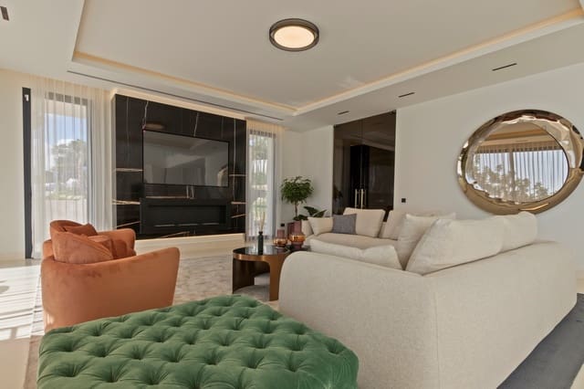 Chalet de 7 habitaciones en Marbella en venta con piscina garaje - 11.880.000 € (Ref: 8452092)