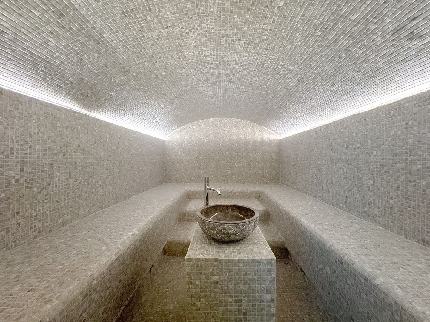 7 slaapkamer Villa te koop in Marbella met zwembad garage - € 11.880.000 (Ref: 8452092)