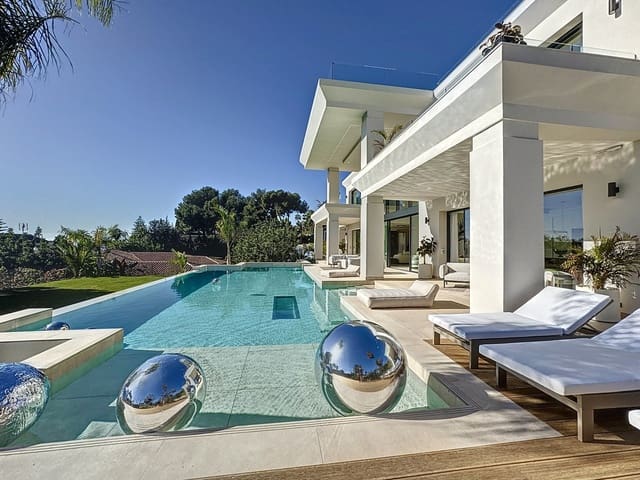 7 Zimmer Villa zu verkaufen in Marbella mit Pool Garage - 11.880.000 € (Ref: 8452092)