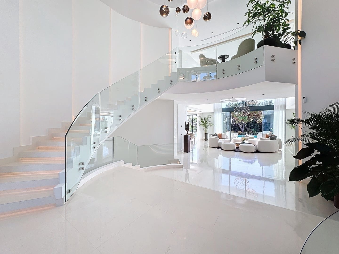 7 Zimmer Villa zu verkaufen in Marbella mit Pool Garage - 11.880.000 € (Ref: 8452092)