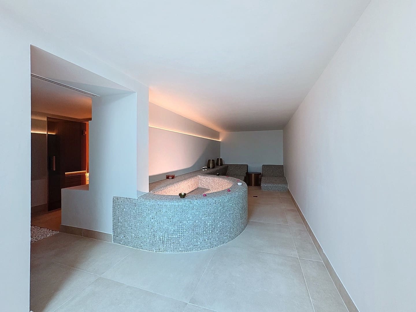 7 Zimmer Villa zu verkaufen in Marbella mit Pool Garage - 11.880.000 € (Ref: 8452092)