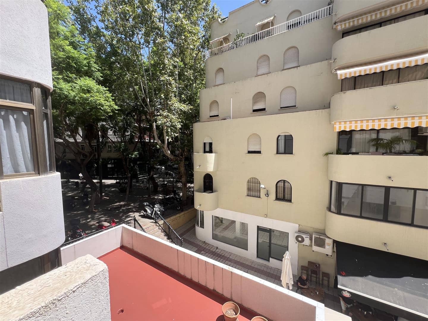 2 bedroom Apartment for sale in Marbella - € 520,000 (Ref: 8463791)