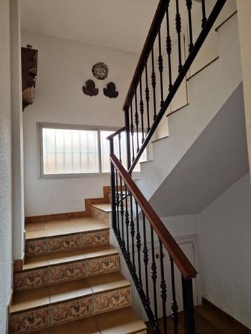 8 bedroom Villa for sale in Benalmadena Costa, Benalmádena with pool garage - € 890,000 (Ref: 8498733)