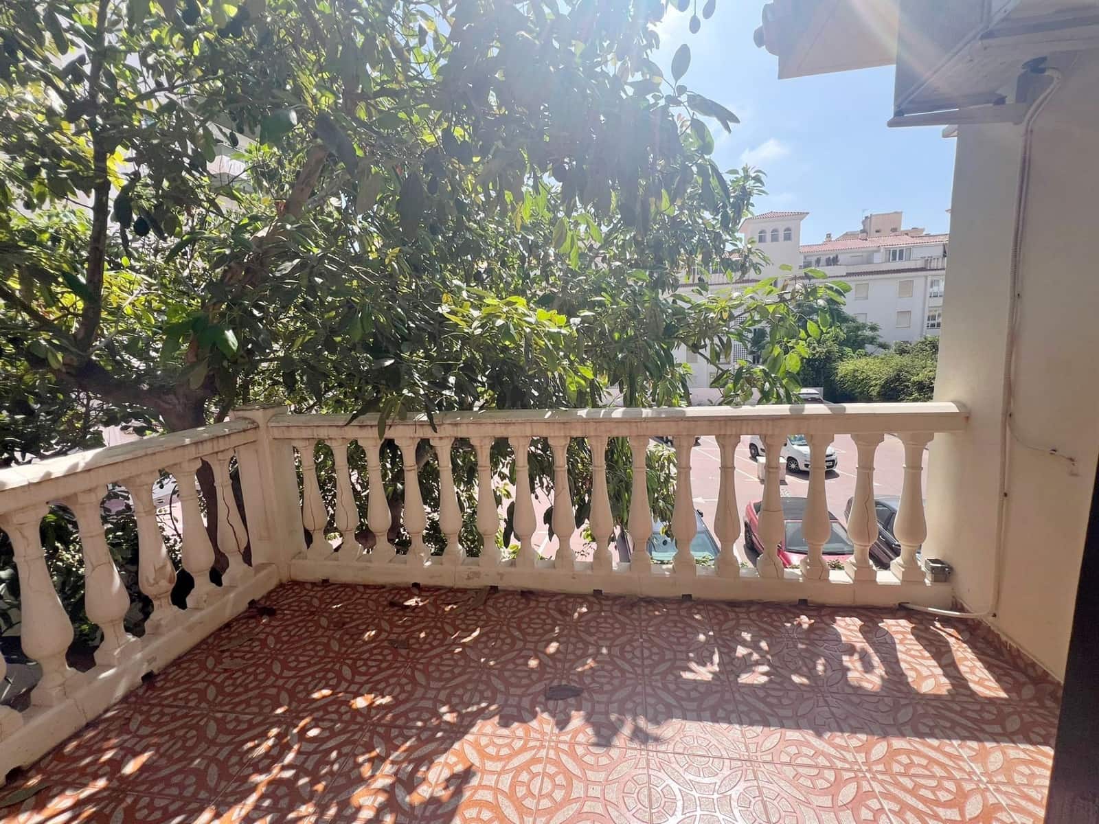 2 soveværelse Villa til salg i Torremolinos med garage - € 625.000 (Ref: 8500211)