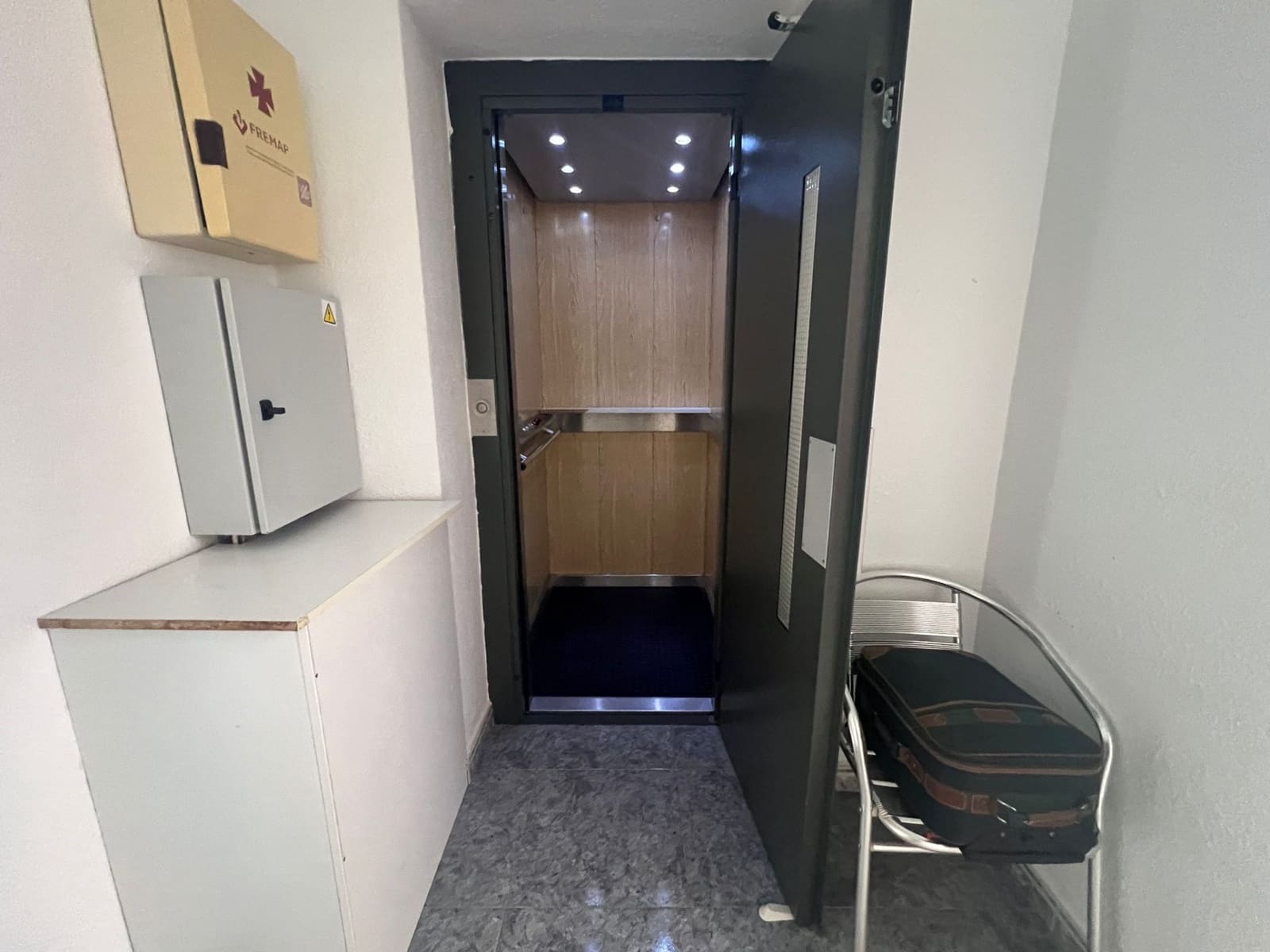 2 soveværelse Villa til salg i Torremolinos med garage - € 625.000 (Ref: 8500211)