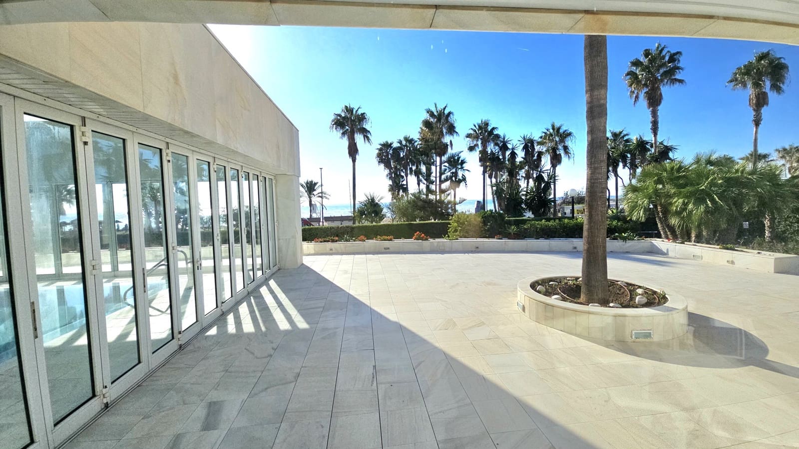3 soveværelse Penthouse til salg i Marbella med swimmingpool garage - € 4.995.000 (Ref: 8561520)