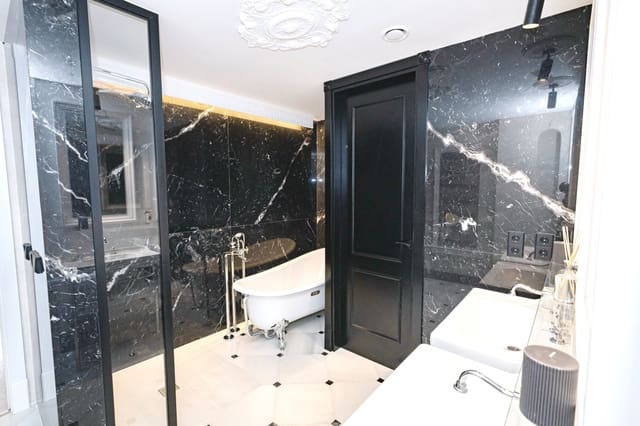 1 soveværelse Lejlighed til salg i Marbella med swimmingpool garage - € 2.175.000 (Ref: 8580060)