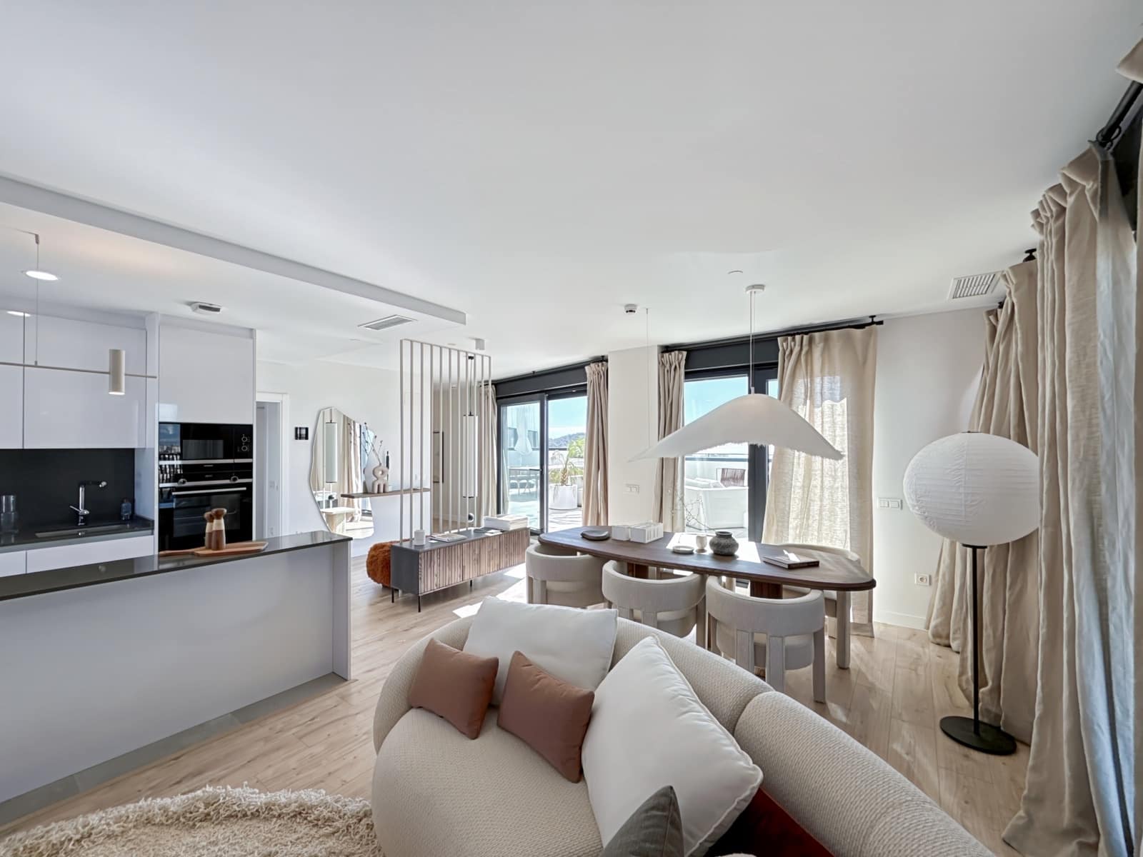 3 sypialnia Penthouse na sprzedaż w Miasto Malaga z basenem garażem - 2 000 000 € (Ref: 8584457)