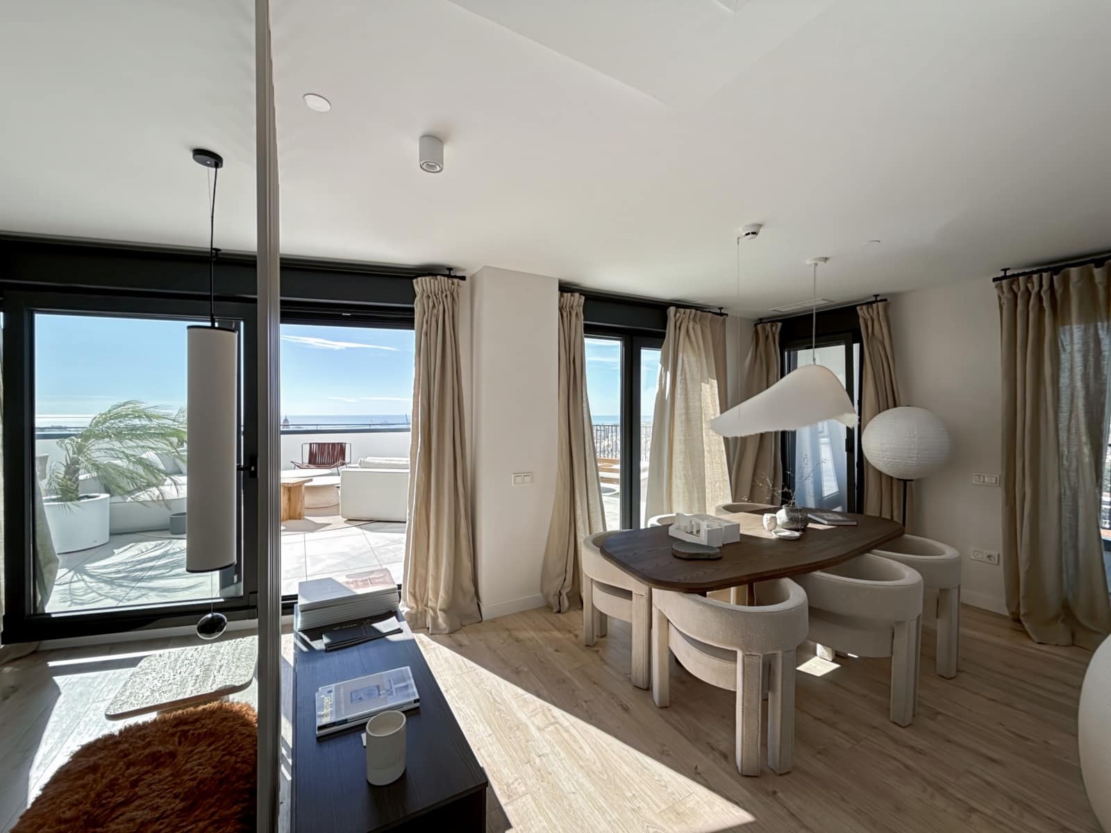 3 sypialnia Penthouse na sprzedaż w Miasto Malaga z basenem garażem - 2 000 000 € (Ref: 8584457)