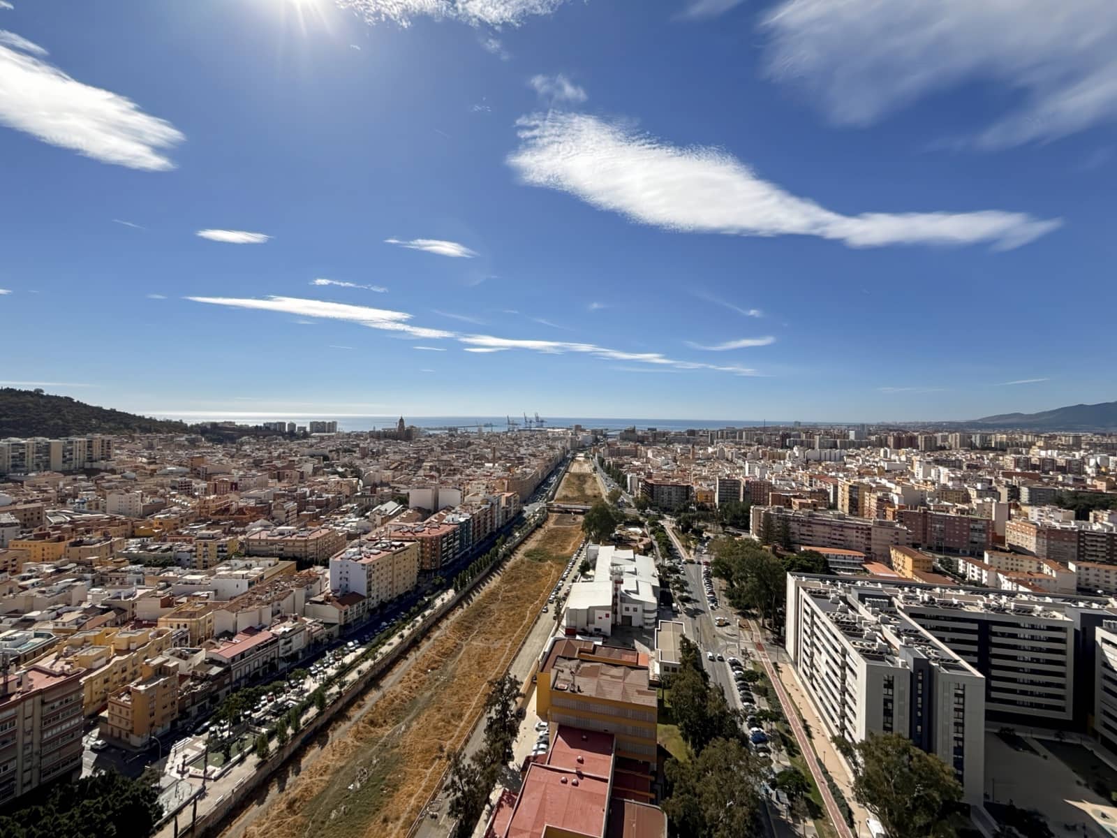 3 sypialnia Penthouse na sprzedaż w Miasto Malaga z basenem garażem - 2 000 000 € (Ref: 8584457)