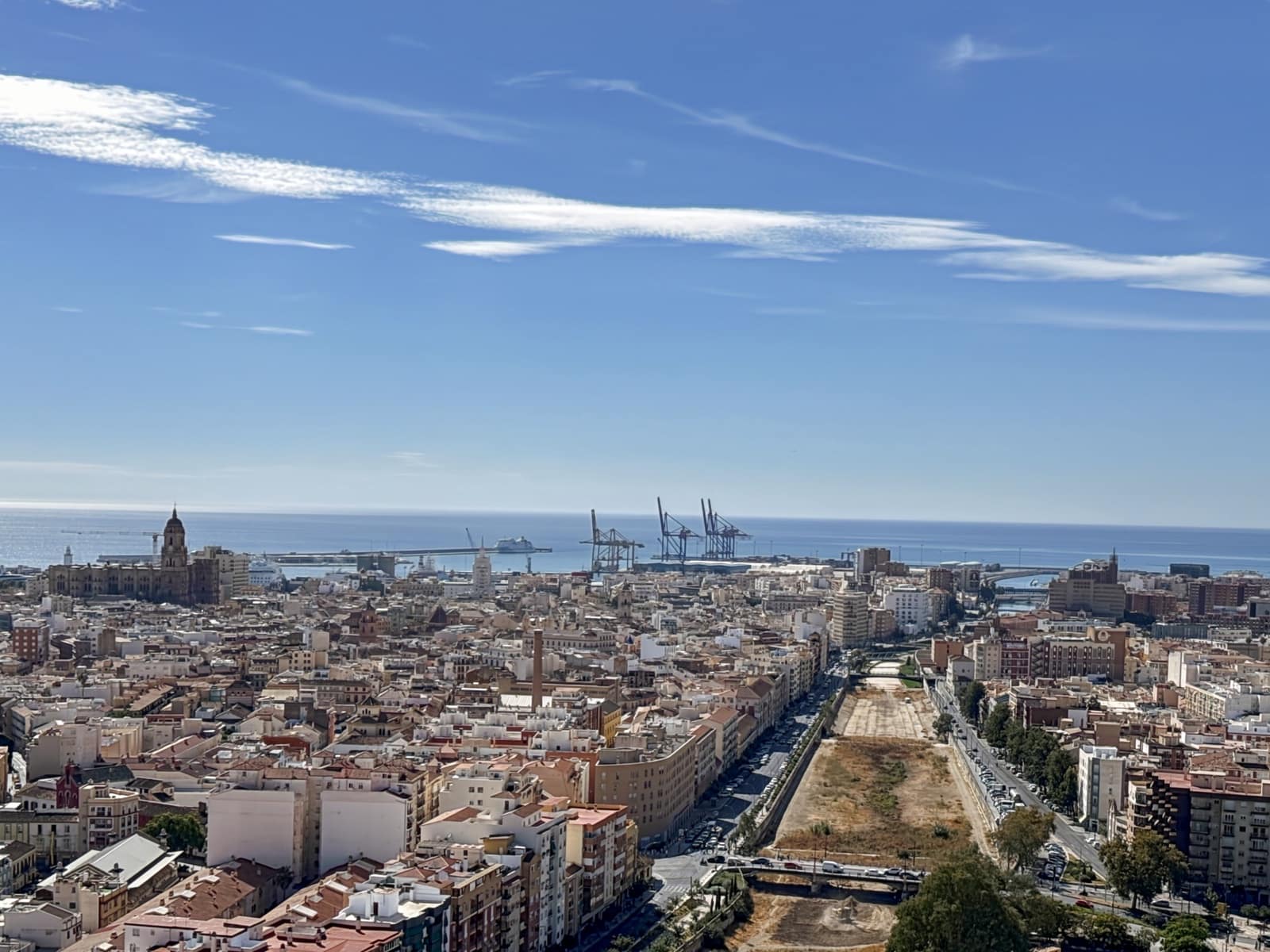 3 sypialnia Penthouse na sprzedaż w Miasto Malaga z basenem garażem - 2 000 000 € (Ref: 8584457)