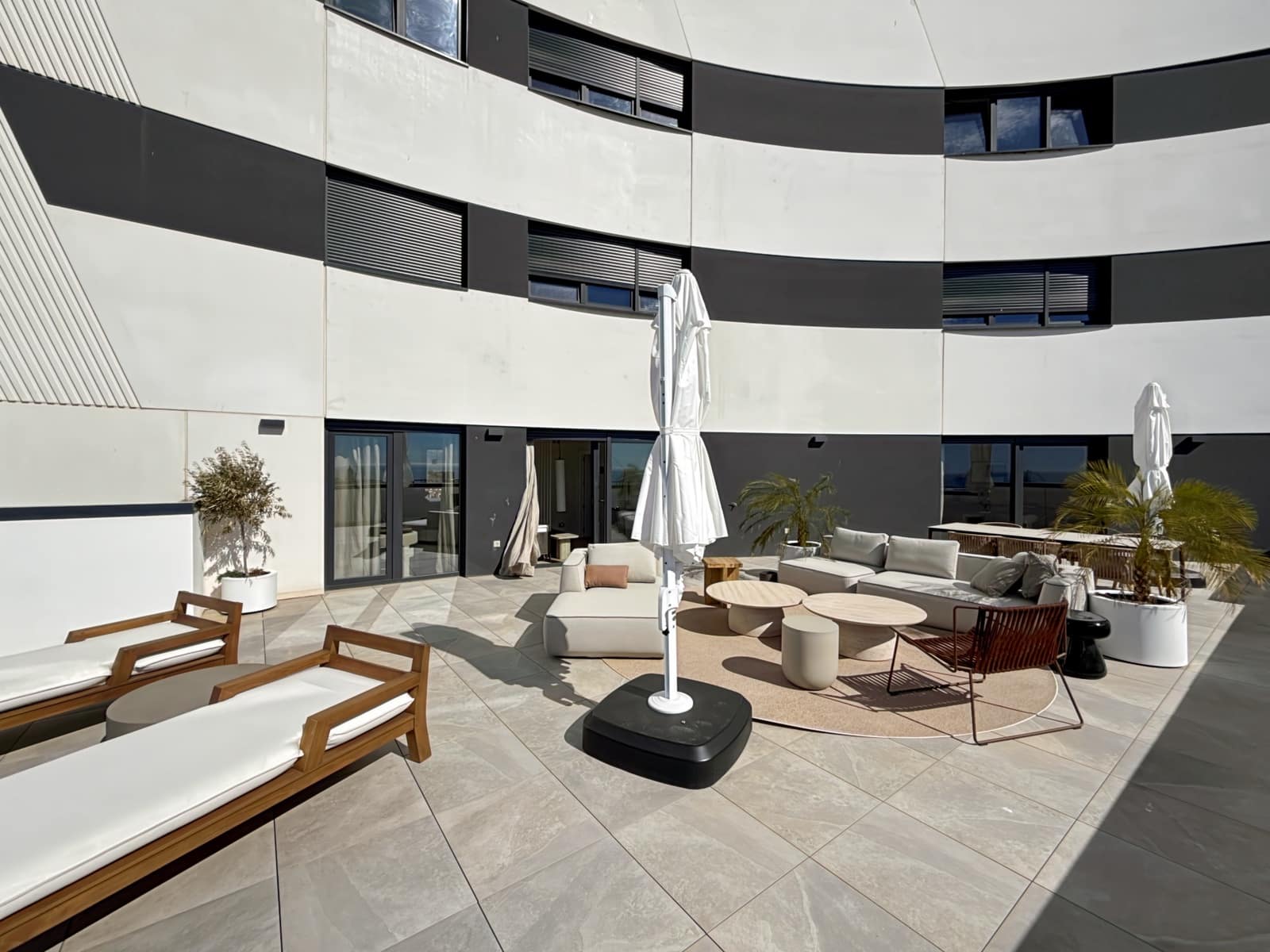 3 bedroom Penthouse for sale in Malaga city with pool garage - € 2,000,000 (Ref: 8584457)