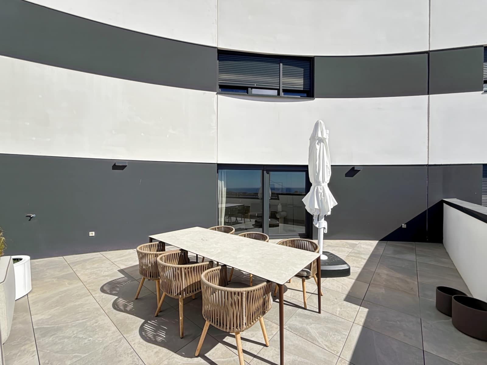 3 bedroom Penthouse for sale in Malaga city with pool garage - € 2,000,000 (Ref: 8584457)