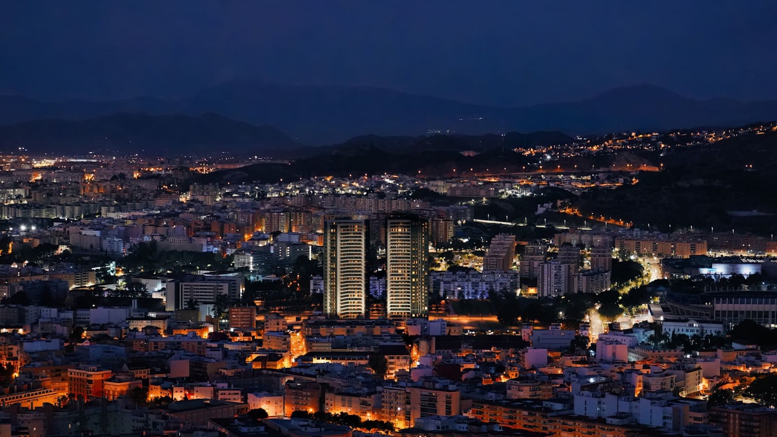 3 bedroom Penthouse for sale in Malaga city with pool garage - € 2,000,000 (Ref: 8584457)