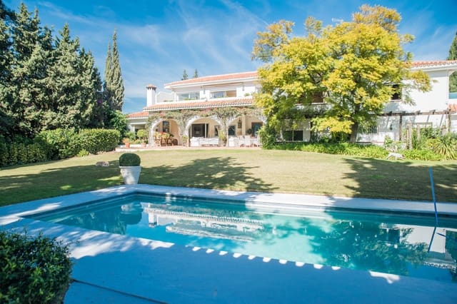 Chalet de 7 habitaciones en Calahonda, Mijas en venta con piscina - 2.350.000 € (Ref: 8608256)