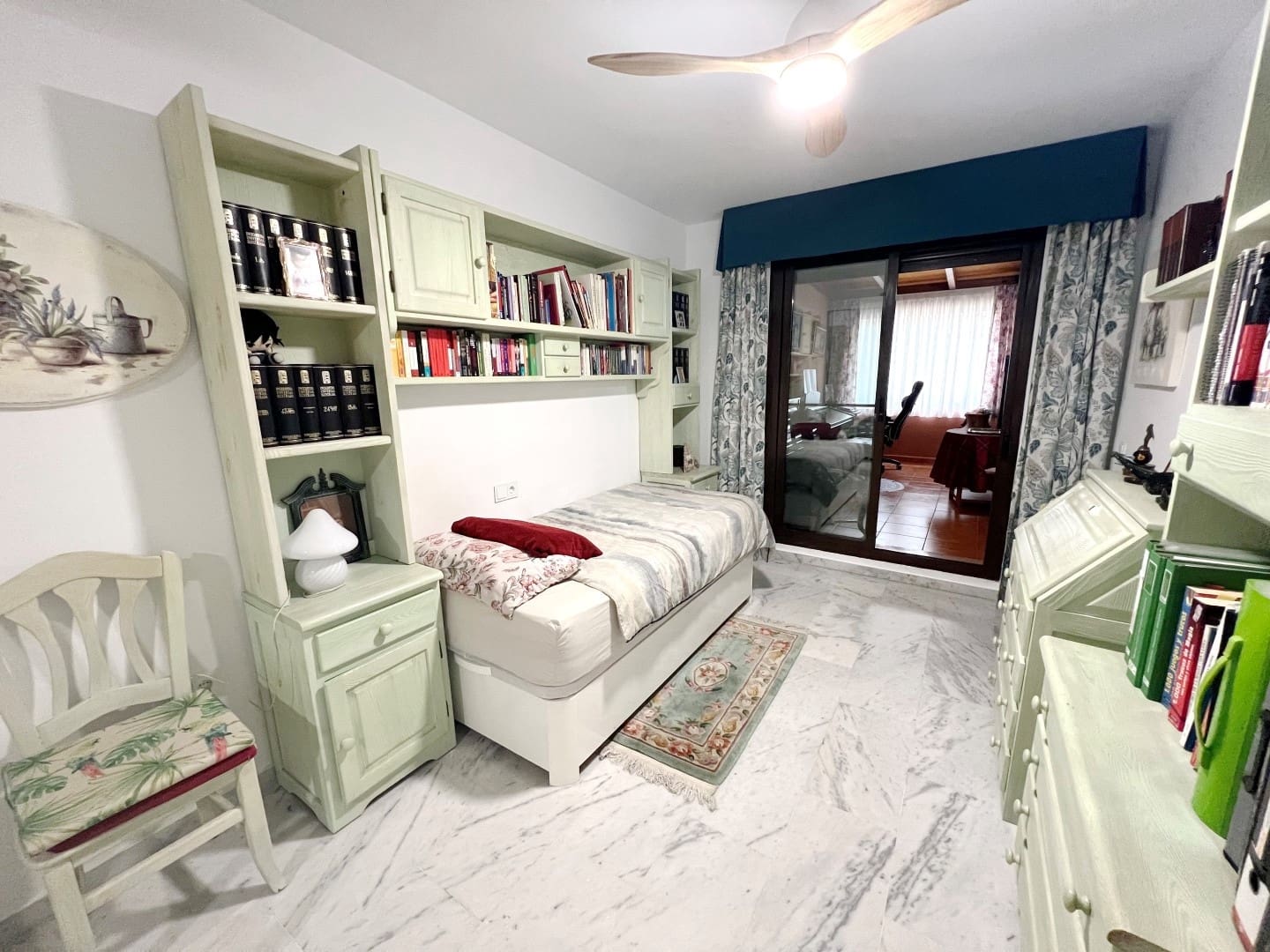 3 bedroom Apartment for sale in Marbella with pool garage - € 640,000 (Ref: 8675630)