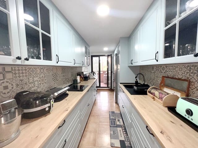 3 soverom Leilighet til salgs i Marbella med svømmebasseng garasje - € 640 000 (Ref: 8675630)