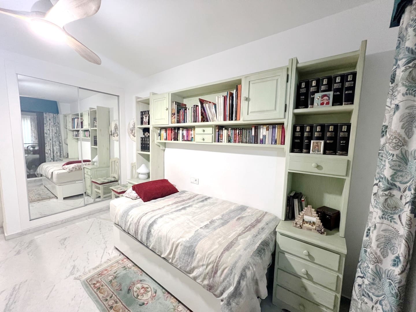 3 Zimmer Apartment zu verkaufen in Marbella mit Pool Garage - 640.000 € (Ref: 8675630)