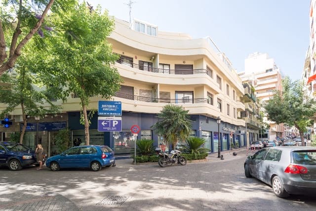 Autotalli myytävänä paikassa Marbella - 22 000 € (Ref: 8679667)