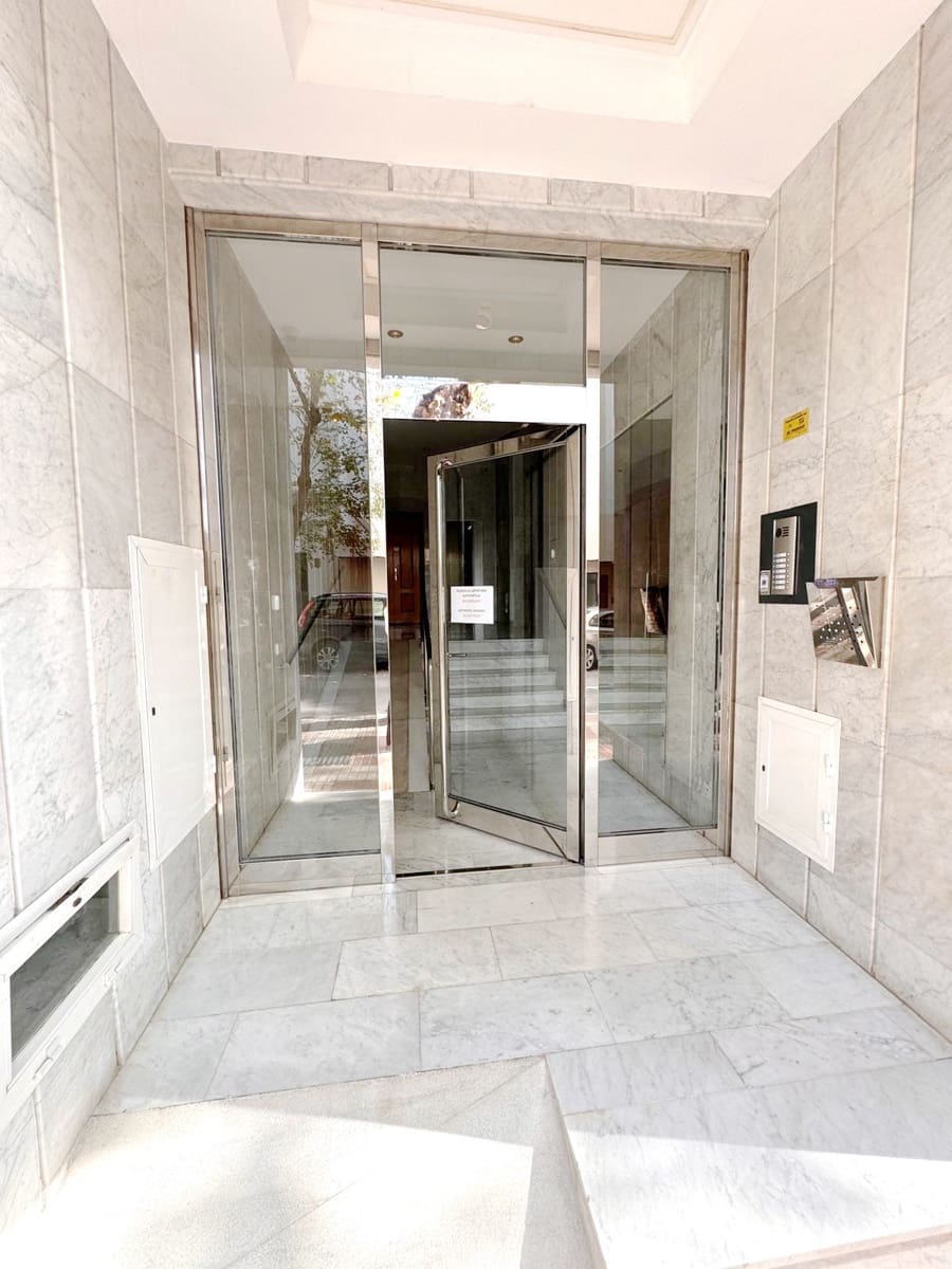Garage till salu i Marbella - 22 000 € (Ref: 8679667)
