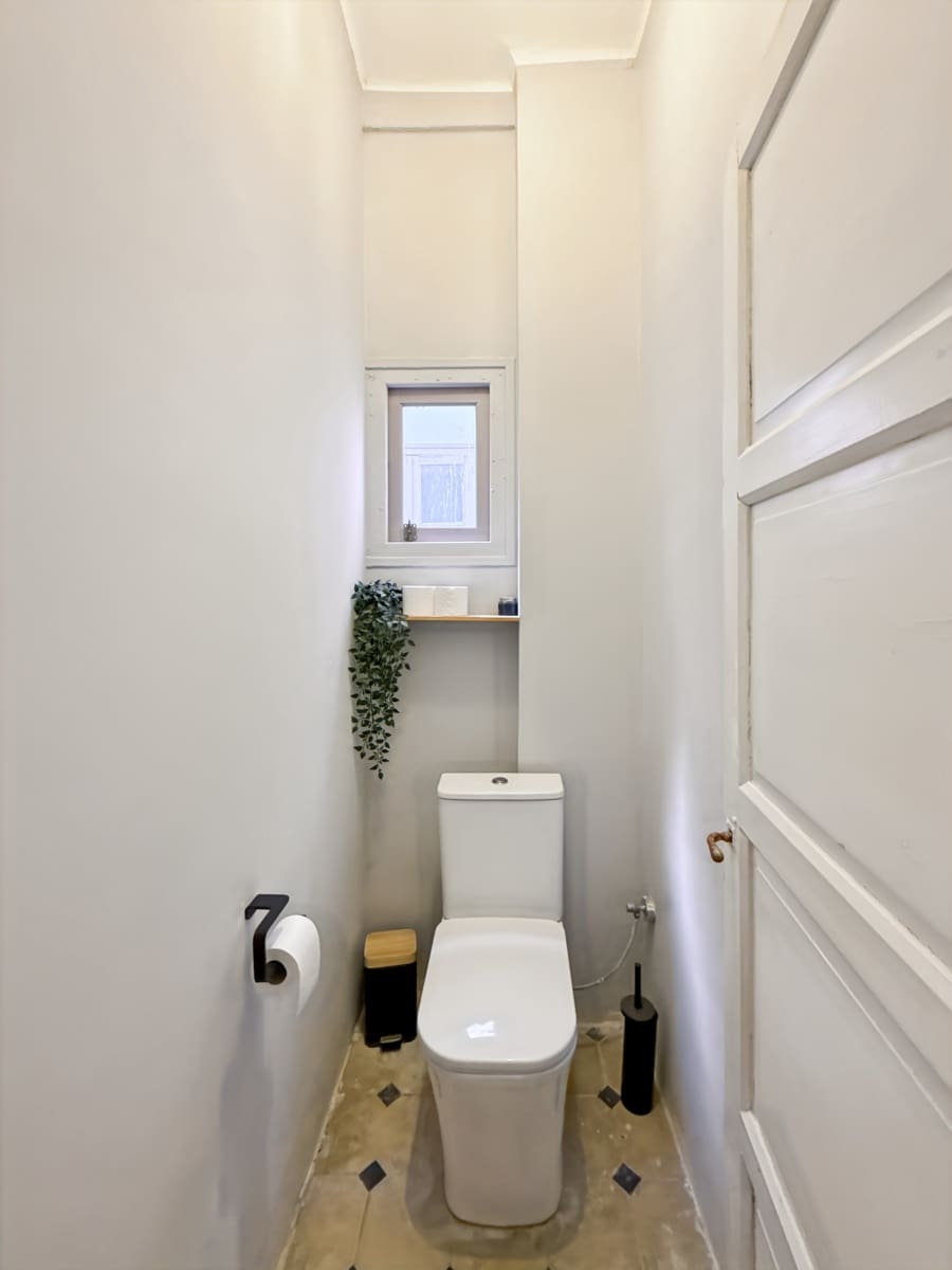 Commercial for sale in Malaga city - € 3,182,000 (Ref: 8679669)