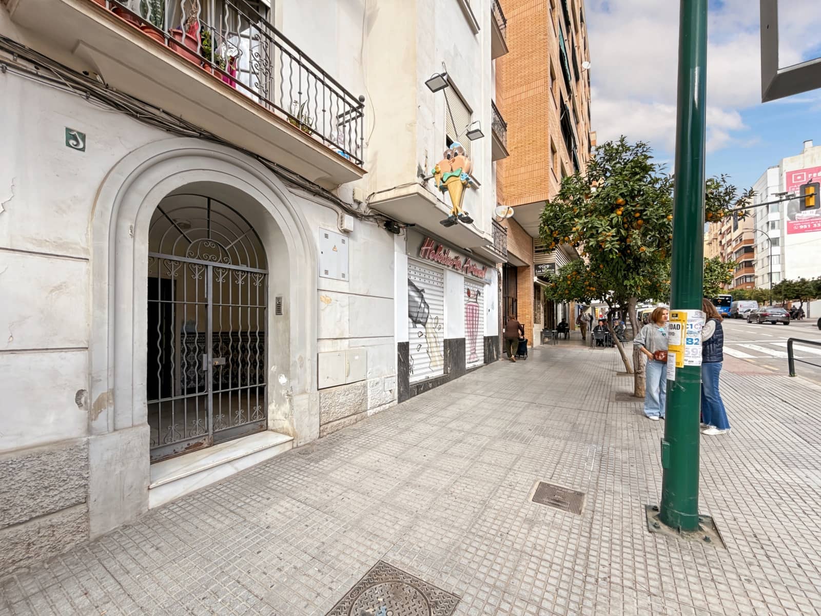 Commercial for sale in Malaga city - € 3,182,000 (Ref: 8679669)