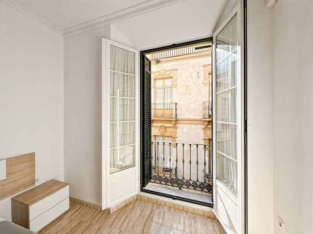 4 sypialnia Apartament na sprzedaż w Miasto Málaga - 1 175 000 € (Ref: 8692770)