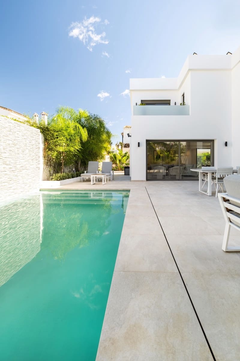 5 soverom Villa til salgs i Marbella med svømmebasseng garasje - € 2 350 000 (Ref: 8696485)