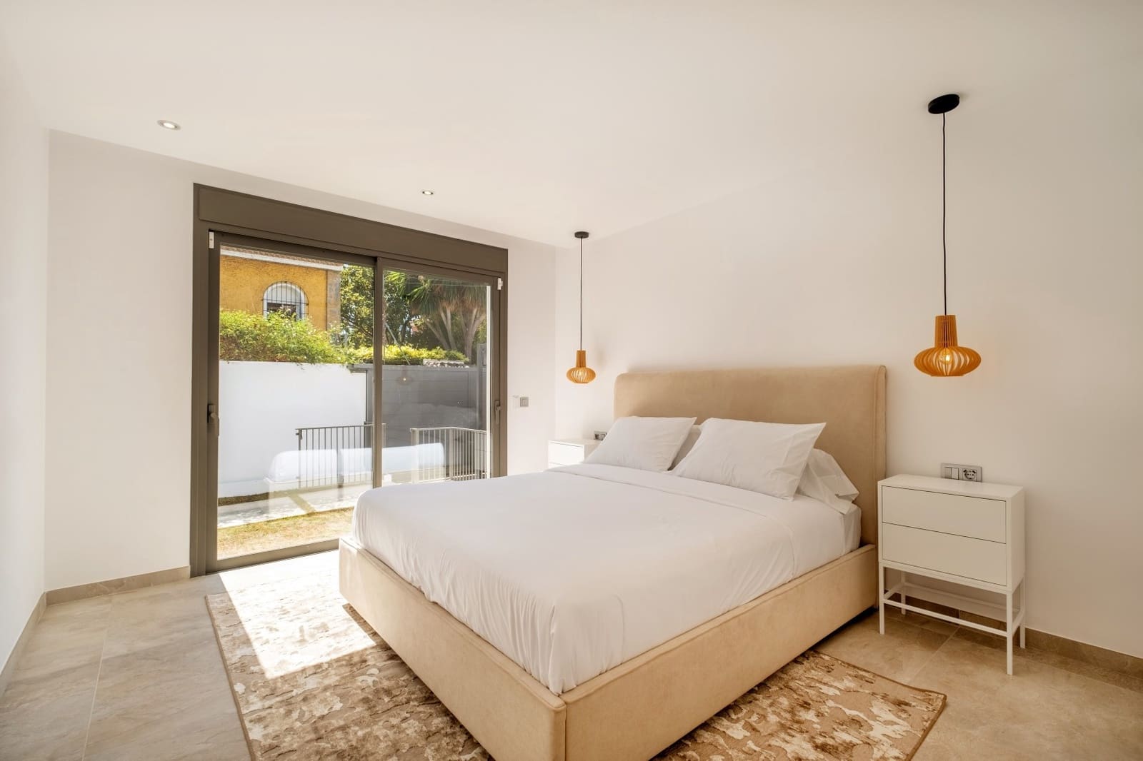 5 soverom Villa til salgs i Marbella med svømmebasseng garasje - € 2 350 000 (Ref: 8696485)