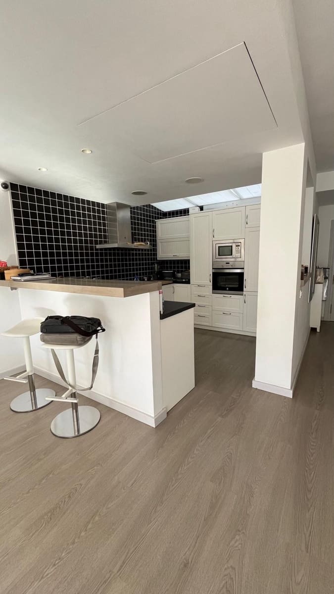 4 soveværelse Byhus til salg i Benahavis med garage - € 799.000 (Ref: 8703668)