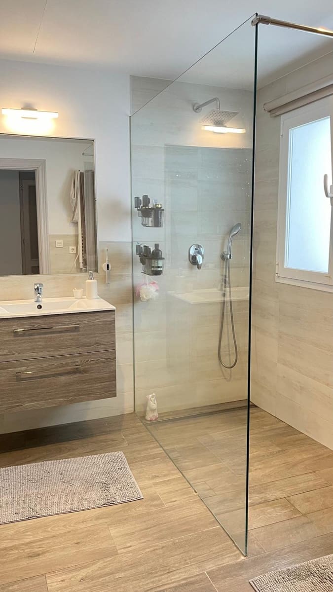 4 soveværelse Byhus til salg i Benahavis med garage - € 799.000 (Ref: 8703668)