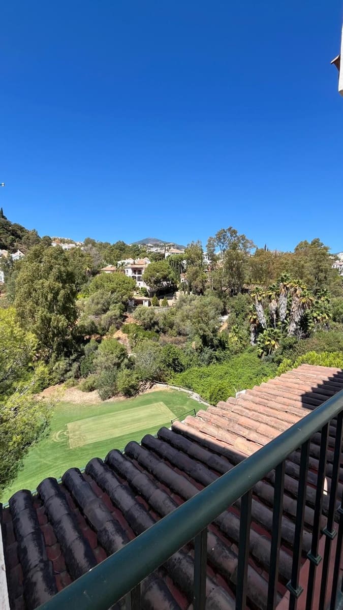 4 soveværelse Byhus til salg i Benahavis med garage - € 799.000 (Ref: 8703668)